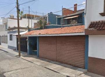 Casa de 3 habitaciones, Morelia · Venta de Casa en Col Lomas de Guayangareo, Morelia, Michoacan.