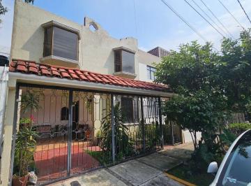 Casa de 4 habitaciones, Guadalajara · Casa en Venta en Chapalita