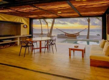 Villa · 737m² · 4 Recámaras · 2 Estacionamientos · La Bella Vie