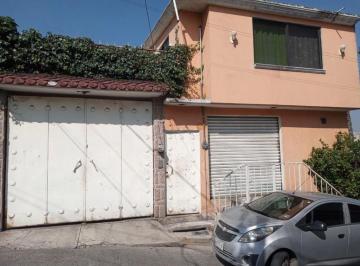 Casa · 227m² · 4 Recámaras · 3 Estacionamientos · Casa en Venta en San José del Jaral, Atizapan