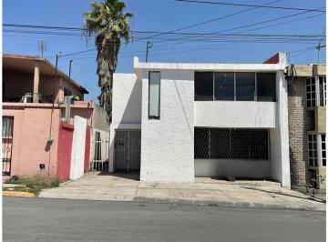 1 · Casa en Venta en Colonia Cedros