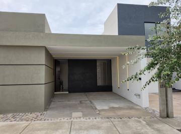 Casa en Venta de 3 habitaciones Tahona Residencial · Torrenza Residencial | Casa de un Nivel en Venta