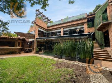 Casa · 636m² · 4 Recámaras · 4 Estacionamientos · Casa en Venta en Retorno de Palmira, Vista del Valle