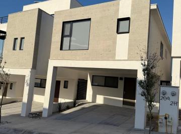 Casa · 165m² · 3 Recámaras · 2 Estacionamientos · Casa en Renta en Cumbres Catania - Dominio Cumbres