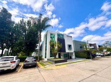 Casa de 3 habitaciones, Zapopan · Casa en Venta en Puerta del Valle, Zapopan, Jalisco