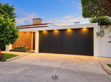 Casa de 4 habitaciones, Guadalajara · Casa en Renta en Providencia 5a Sección, Guadalajara | 4 Recámaras