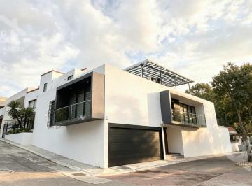 Casa · 474m² · 4 Recámaras · Moderna Casa en Venta Fraccionamiento Privado Recamara Planta Baja