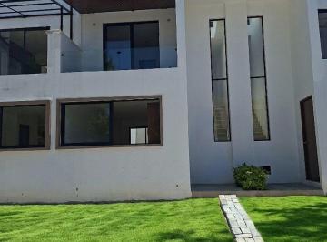 fbaf54544bcc77b4bc4c1d4318bb5520e51e1d154ced6a3a044da329079126e4 · Invierte en Tu Futuro: Casa Nueva con Excelente Diseño Arquitectónico