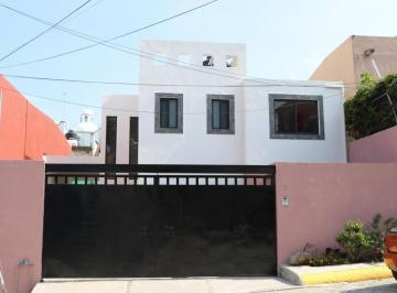 Casa en condominio de 3 habitaciones, Cuernavaca · Casa Remodelada en Venta – Jardines de Ahuatlán