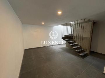 Casa · 220m² · 3 Recámaras · 2 Estacionamientos · Casa en Colonia del Valle Centro en Venta