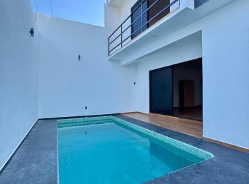 Casa · 160m² · 3 Recámaras · 2 Estacionamientos · Casa Nueva en Venta, en La Col. 3 de Mayo en Emiliano Zapata, Mor, con Jardin y Alberca Privado