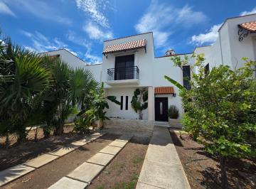 Casa · 137m² · 3 Recámaras · Casa Gran Santa Fe