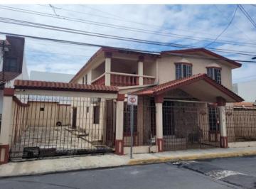 Casa de 5 habitaciones, Guadalupe · Casa en Venta La Purisima Gpe.