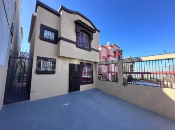 Casa · 57m² · 2 Recámaras · 2 Estacionamientos · Casa Amueblada en Renta en Villa Residencial del Bosque, Tijuana Baja California