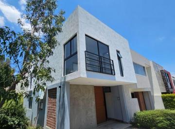 Casa en condominio de 3 habitaciones, Tlajomulco de Zúñiga · Casa en Condominio en Renta en Izvora