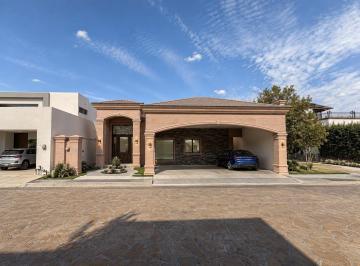 Casa de 3 habitaciones, Santiago · Casa en Venta en El Pueblito Santiago Carretera Nacional