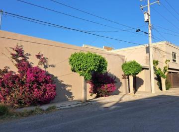 Foto 1 · Casa Sola en Venta en Fraccionamiento Los Pinos, Saltillo, Coahuila