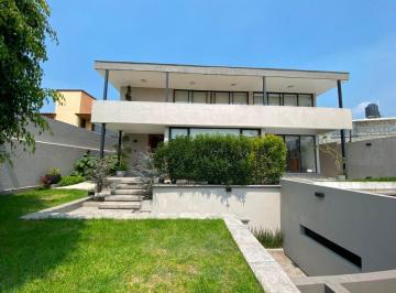 Casa de 4 habitaciones, Naucalpan de Juárez · Casa de 599 m² con 4 Recámaras en Venta en Ciudad Satélite, Recién Remodelada