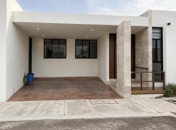 Casa · 150m² · 1 Recámara · 2 Estacionamientos · Casa de Una Planta en Privada Al Norte de Mérida