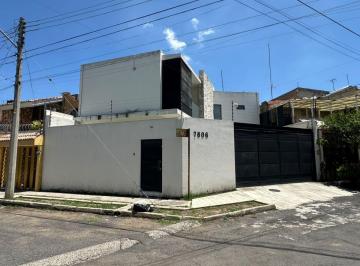 Casa de 4 habitaciones, Tonalá · Casa de 201 m² con 4 Recámaras en Venta en Loma Dorada