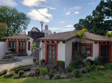 Casa de 4 habitaciones, Cuernavaca · Casa en Venta en Rancho Tetela, Cuernavaca | Estilo Colonial con Jacuzzi