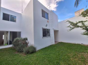 Casa de 5 habitaciones, San Luis Potosí · Casa con 4 Recámaras y Estudio en Renta en Lomas del Tec. Slp