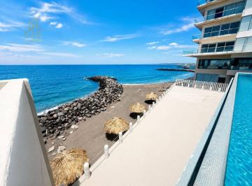 Departamento · 168m² · 3 Recámaras · 2 Estacionamientos · Venta de Departamento en Playas del Conchal Frente Al Mar