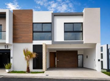 Casa · 260m² · 4 Recámaras · Casa - Lomas Diamante