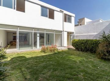 Casa de 4 habitaciones, Gustavo A. Madero · Casa en Venta en Lindavista Norte | Jardín, Terraza y Espacios Para Remodelar
