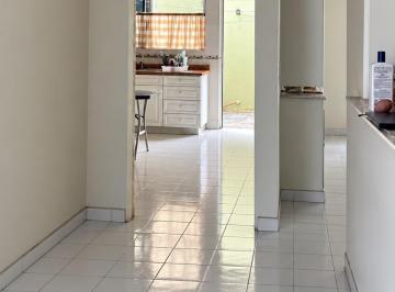 Casa de 4 habitaciones, Querétaro · Casa Amplia y con Excelente Ubicación.