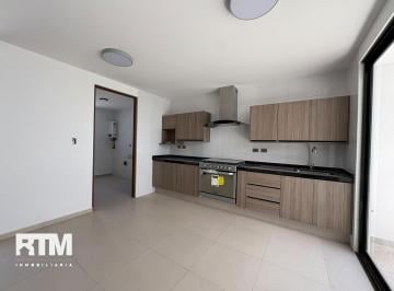 Casa · 230m² · 3 Recámaras · 2 Estacionamientos · Casa en Renta en Forjareal