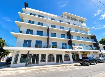 Fachada del condominio · Departamento en Venta 1 Rec. 49 m², con Rooftop, Jacuzzi y Elevador en Playa del Carmen