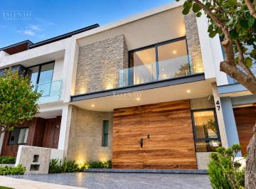 Casa de 3 habitaciones, Zapopan · Casa en Venta en La Cima Zapopan Jalisco