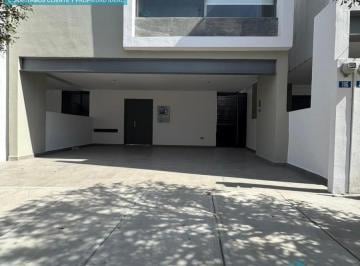 Casa · 160m² · 2 Recámaras · 1 Estacionamiento · Casa en Renta en Residencia | García, Nuevo León
