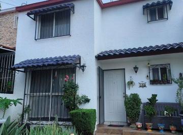 e31b8f3bd36e0ae08d126468f73c4b5d054c16e4052eda9c2f7d3873a9af75d4 · Amplia Casa en Venta Col. La Providencia, Tonalá