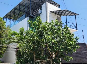 EDIFICIO · Edificio en Venta con Hostal y Roof Top con Bar en Playa del Carmen