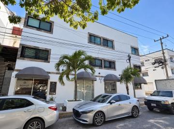 Edificio · 700m² · 9 Recámaras · Edificio Multifamiliar en Venta con Espacio Comercial a Pasos de La Playa