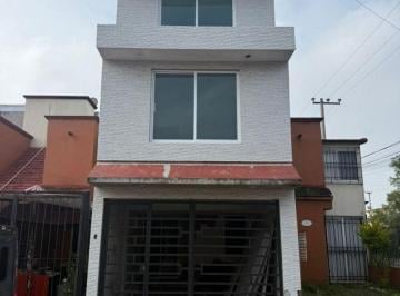 Casa en condominio de 5 habitaciones, Cuautitlán Izcalli · Casa en Venta Paseos de Izcalli con Ampliaciones en Tranquila Privada