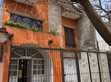 Casa de 3 habitaciones, Guadalajara · Casa en Venta en Circunvalación Oblatos, Guadalajara Jalisco.