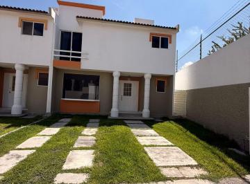 Casa en condominio de 3 habitaciones, Querétaro · Casa en Renta con 3 Habitaciones en Mayoral 1 Juriquilla + Alberca