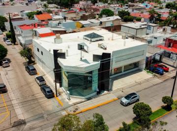 Local comercial · 1100m² · 5 Estacionamientos · Local en Venta y Renta Paseo de Los Insurgentes, León, Gto 1,100 m²