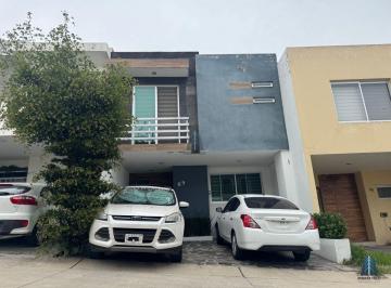 Casa en condominio de 3 habitaciones, Zapopan · Hermosa Casa en Coto Madeiras 1