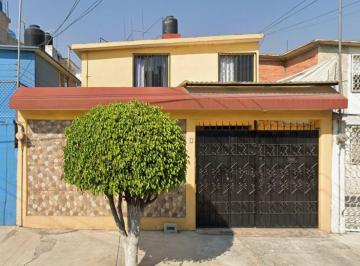 Casa de 3 habitaciones, Nezahualcóyotl · Bonita Casa en Venta en Col. Valle de Aragón 1" Secc. Cerca de Metro Impulsora