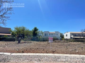 Terreno / Lote · 800m² · Terreno en Venta en El Campanario