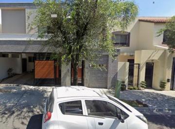 Casa de 4 habitaciones, Monterrey · Venta de Casa Calle Brest 115 Bosques de Las Cumbres Monterrey Nuevo Leon