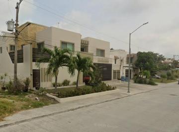 Casa de 6 habitaciones, Tampico · Venta de Casa en Colonia El Charro, Tamaulipas