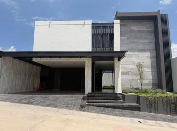 Casa de 4 habitaciones, León · Se Vende Casa en Cañada del Refugio