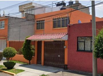 Casa de 3 habitaciones, Tlalnepantla de Baz · Se Vende Casa en Tlalnepantla