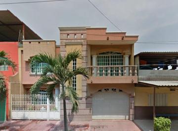 Casa de 3 habitaciones, Apatzingán · Casa en Apatzingan, Michoacán.
