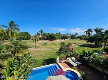 Casa de 3 habitaciones, Puerto Vallarta · Casa en Venta en Marina Vallarta, con Alberca y Vista Al Golf